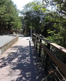 青龙山步道2