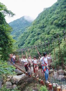 龙井峡闯关4