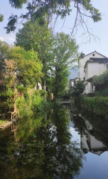 溪畔人家7