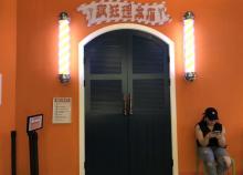 疯狂理发店-开心麻花喜剪吹沉浸式剧场2
