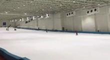 天鹅堡室内滑雪场4