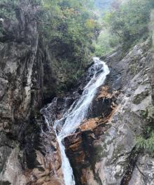 大明山飞来峰4