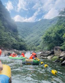 雅鲁激流探险漂流3