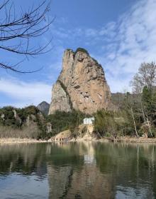 石桅岩28