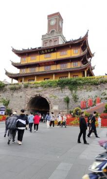 鼓楼18