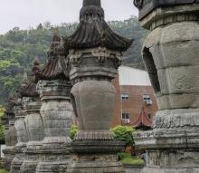 真如寺石塔2