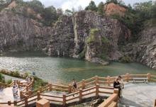 红山村18