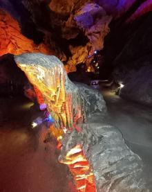 赖源溶洞9