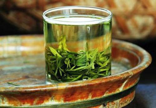 绿茶功效与作用及饮用禁忌  绿茶功效作用与主治