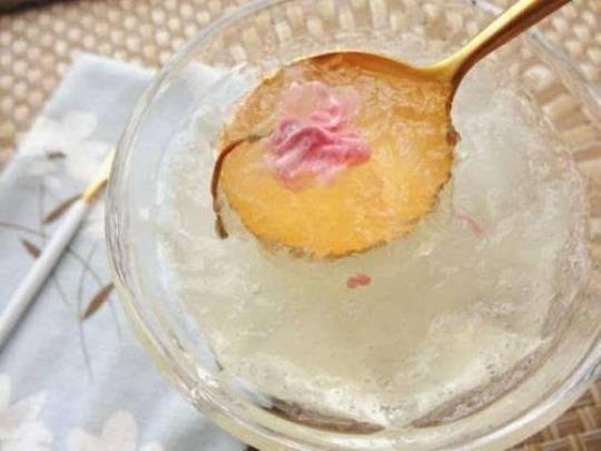 燕窝怎么吃，燕窝的做法  燕窝的功效与作用及营养