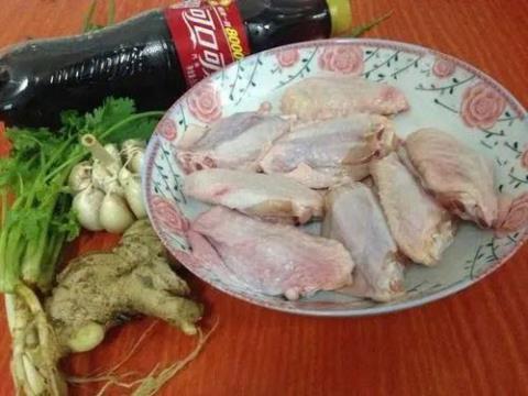 正宗可乐鸡翅的做法  正宗可乐鸡翅的家常制作方法