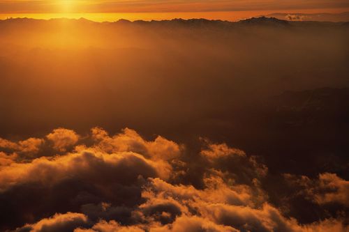 关于高山与夕阳的诗句合集(优选) 高山夕阳的诗句