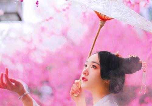 如醉如痴的意思 如醉如痴意思是什么