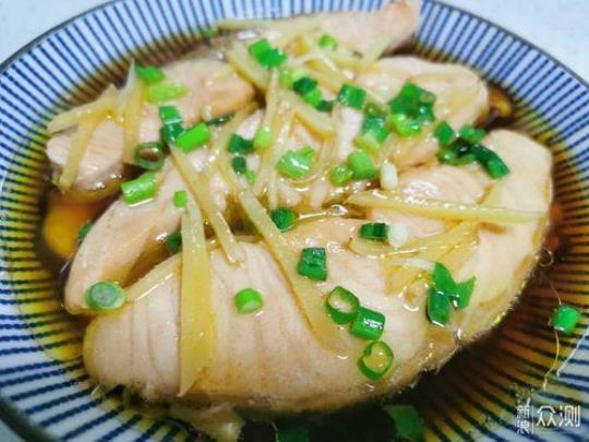 清蒸三文鱼做法和步骤