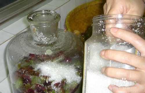 制作葡萄酒的方法 制作表格教程基础入门