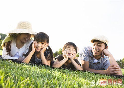 关于一家欢乐优美句子大全 我们是欢乐的一家