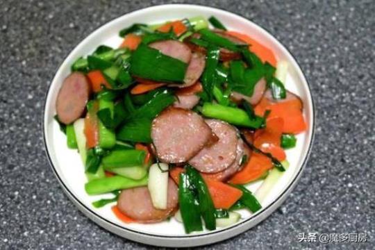 香肠怎么做好吃 香肠派队对下载