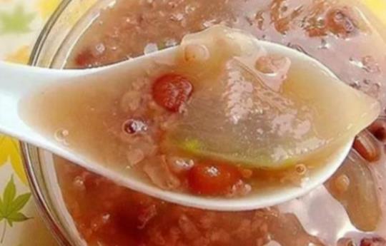 排毒养颜食谱 排毒养颜胶囊的作用与功效