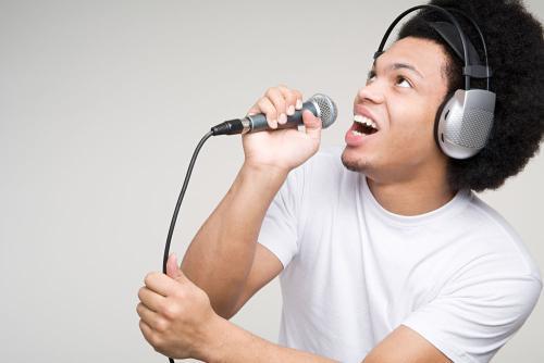 唱歌怎样发声才好听 唱歌怎样发声视频