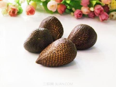 蛇皮果该怎么吃 