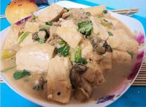 海蛎子炖豆腐 海蛎子豆腐汤的做法