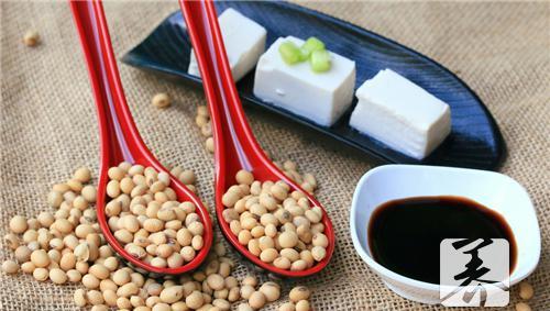 鲢鱼炖豆腐 鲢鱼豆腐汤怎么做好吃窍门