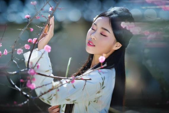 关于女人春梦的诗句合集(精选) 女人梦见春梦好不好