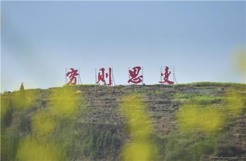 关于形容由富变穷的诗句合集(优选)