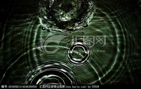 关于雨水溅出涟漪的诗句合集(精选)