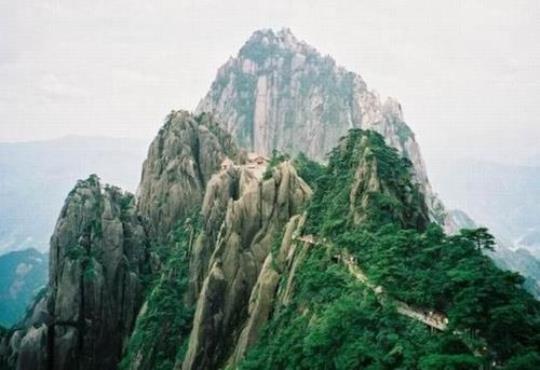 关于登黄山的诗句合集(通用) 关于黄山诗句古诗