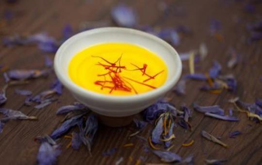 藏红花可以和茶叶一起泡吗