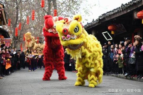 关于春节舞狮的诗句合集(优选) 关于春节舞狮的作文700字