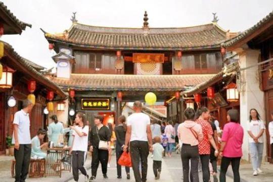 青龙街是哪个城市的（了解青龙街的历史和地理位置）