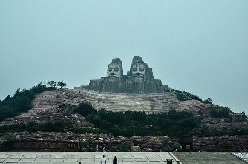 1：黄河游览区 黄河游览区最突出的人文风光是什么