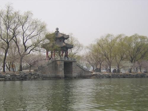 关于形容颐和园诗句合集(实用) 怎么形容颐和园的美