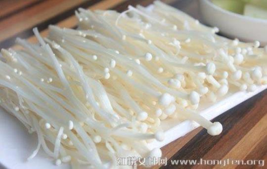 金针菇不熟吃了有毒吗