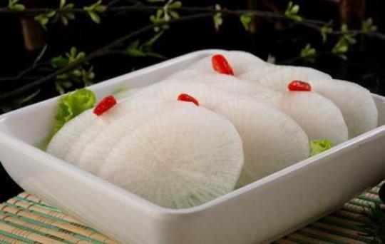 萝卜属于辛辣食物吗