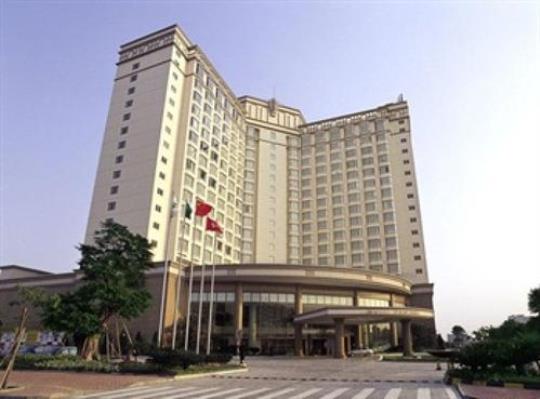 乐从财神酒店服务员(经历一次体验乐从财神酒店的服务)