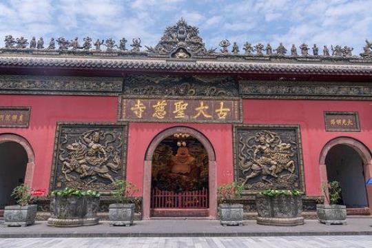 成都大慈寺（探秘成都古刹大慈寺）