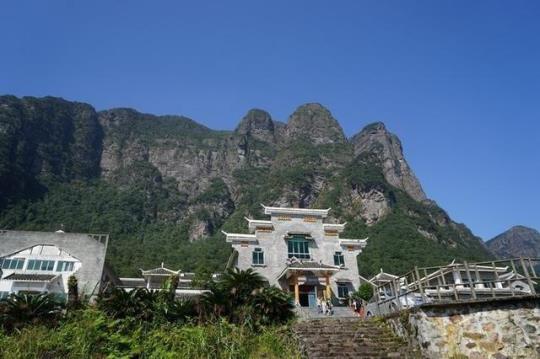 广西金秀旅游（探索广西金秀的自然风光）
