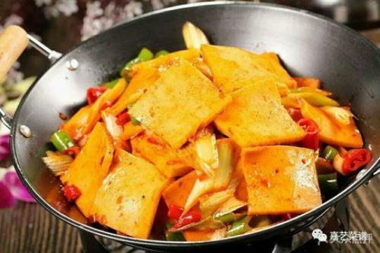 千页豆腐是什么做的（千层豆腐的制作方法介绍）