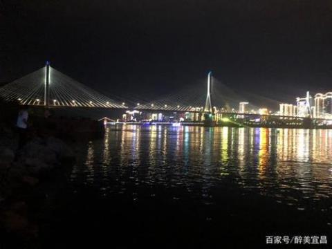 关于江边优美句子大全 关于江边优美的文案