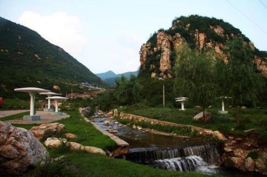 辽阳附近旅游景点有哪些（探寻辽阳周边的自然风光与人文景观）