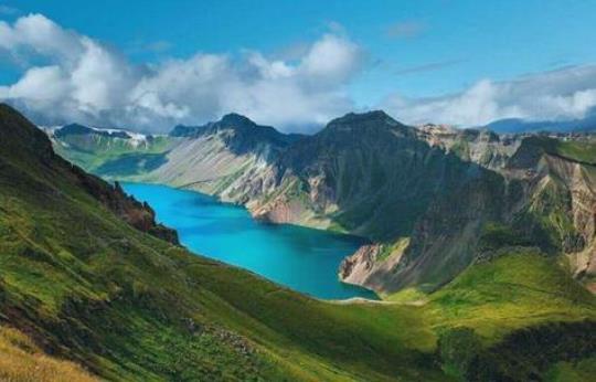 夏季长白山旅游必备物品？