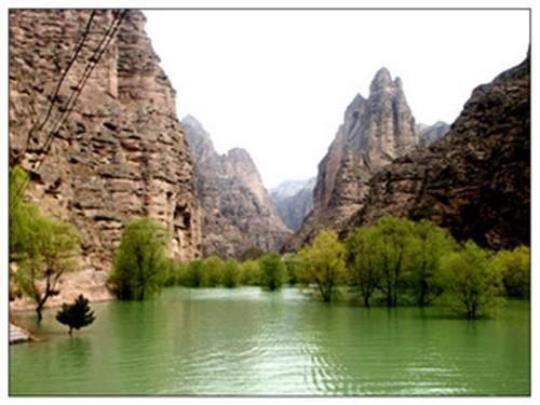 海东旅游攻略玩什么吃什么住哪里？